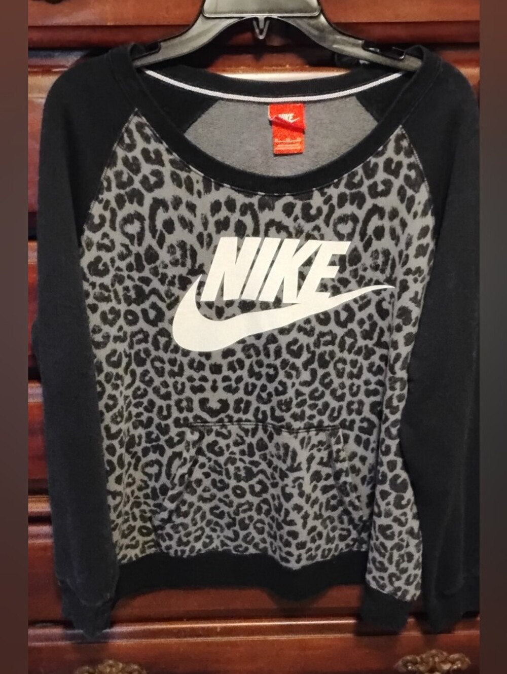 Nike Xl Animal Print Sweatshirt With Pockets